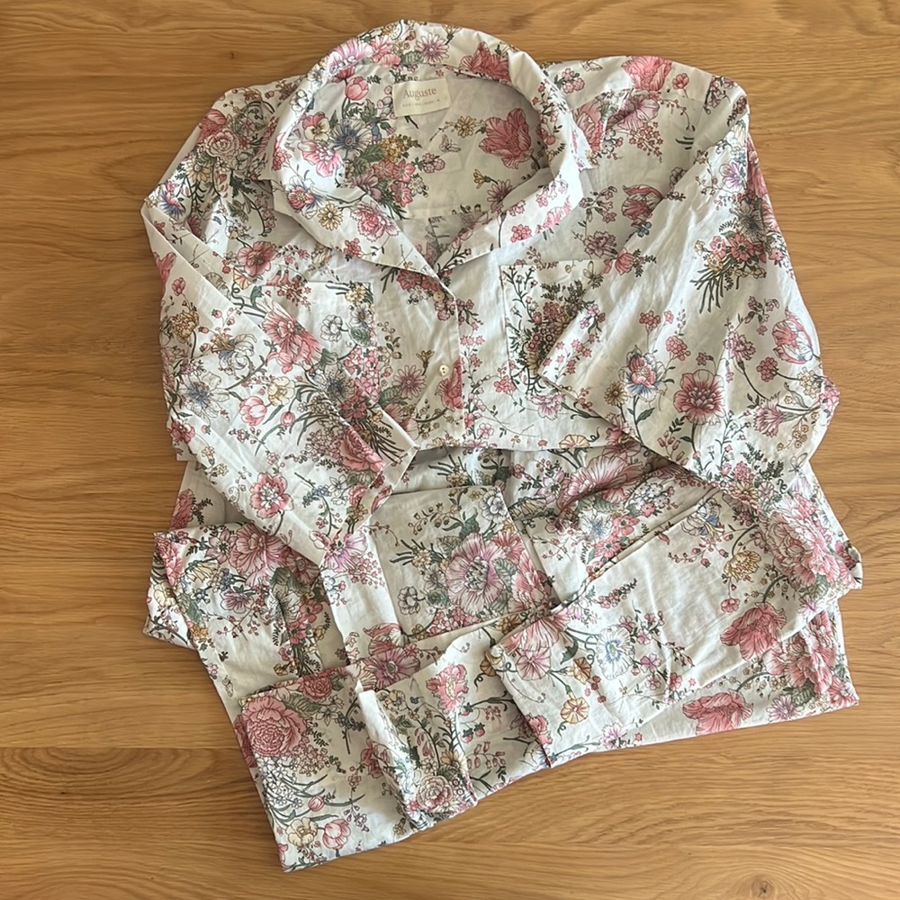Pretty Floral Auguste The Label Organic Cotton Pajama Set, Size Medium M